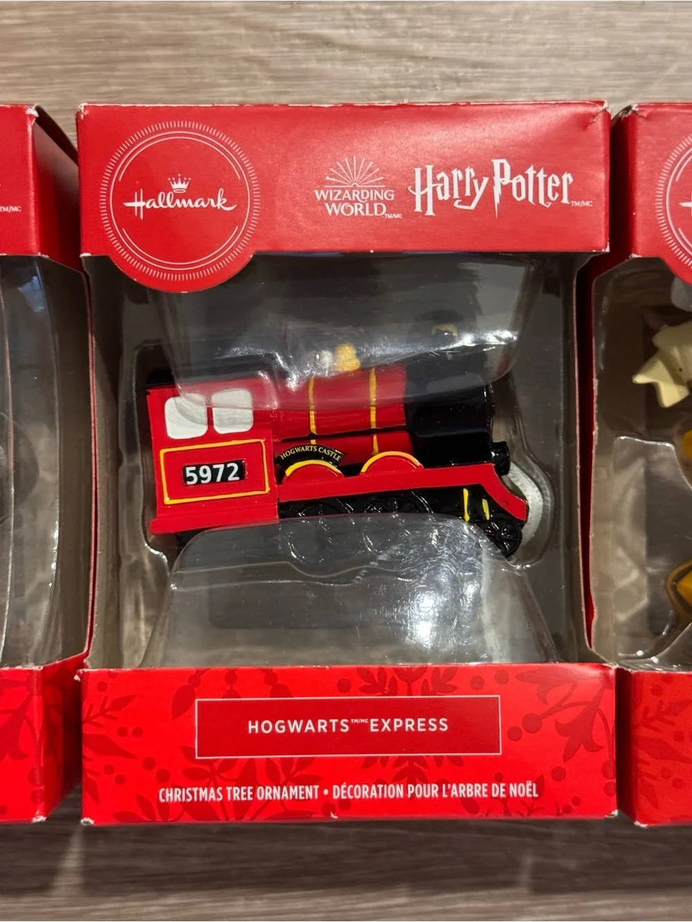 Hallmark Harry Potter Red Collectible Ornament Set - Hogwarts Express & Crest